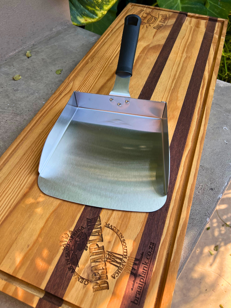 BIOGANCE スリッカーブラシ Ergonomic wood handle BraaiPlank™ ShisaSpade