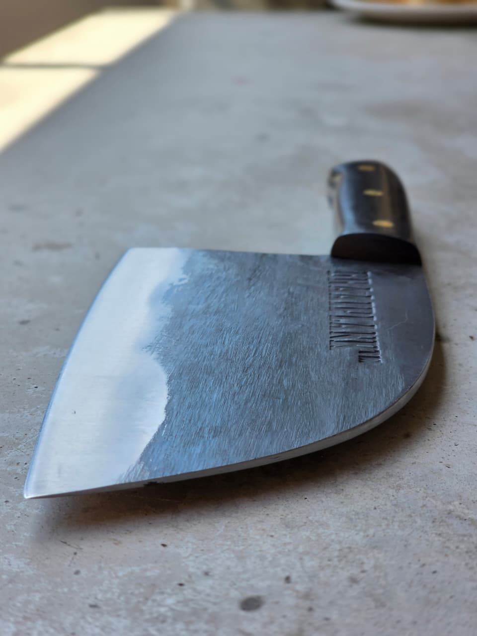 BRAAIPLANK™ HAMMER FORGED BUTCHER KNIFE – BraaiPlank™ BRAAIPLANK™ HAMMER FORGED BUTCHER KNIFE – BraaiPlank™